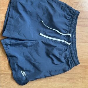 I’m selling these bc they are too small, wore them once